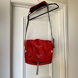 Osprey Backwoods Messenger Bag Red Orange Courier Shoulder Bag